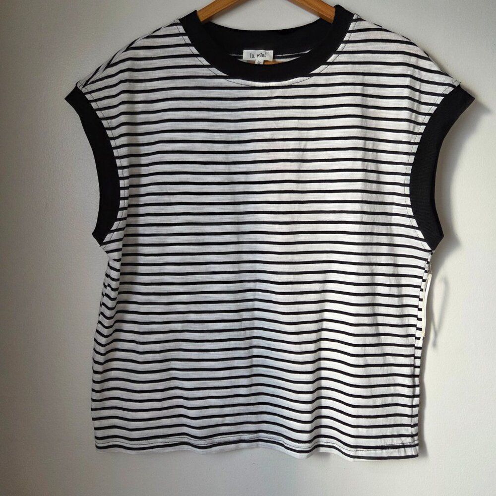 NWOT LA MIEL STRIPED BLACK WHITE MUSCLE SLEEVES TOP SIZE M & L